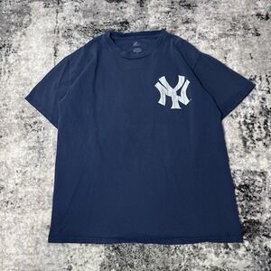 New York Yankees Vintage Majestic Short Sleeve Shirt Men's Size Medium MLB Jeter